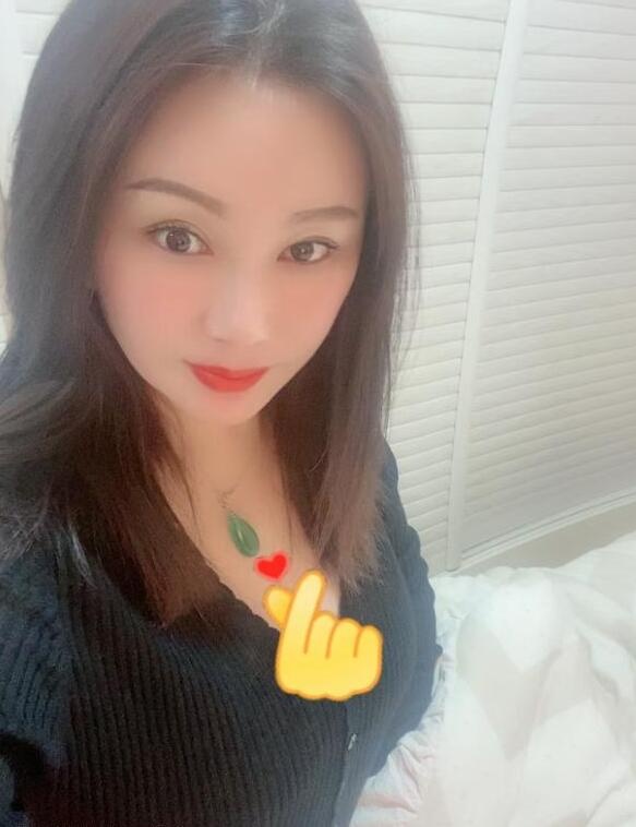 体育场小女子财迷