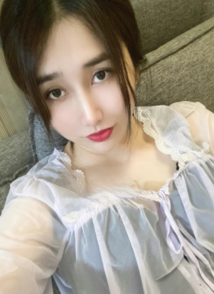 很有性价比的气质美女