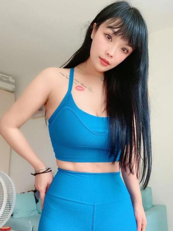 大奶宝贝，魔鬼身材