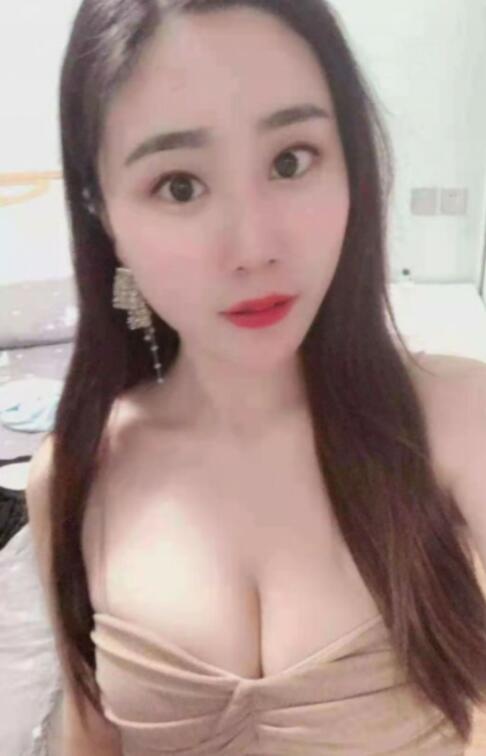 复地大胸美女娅娅