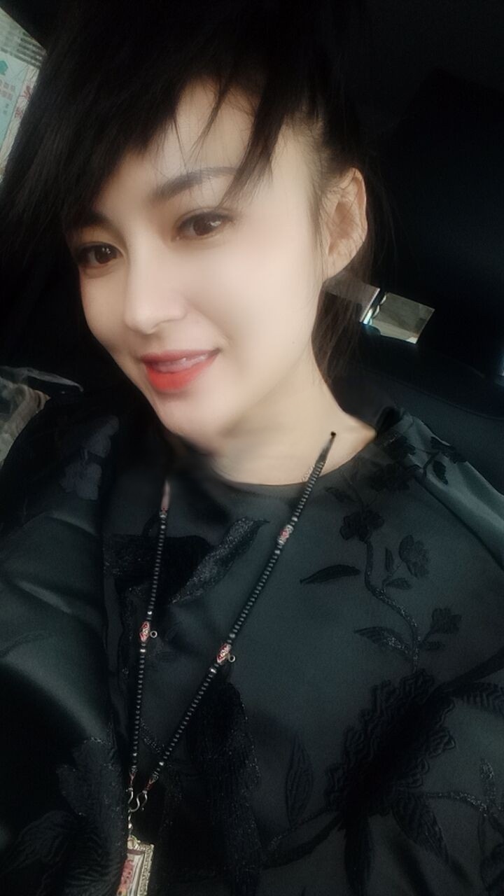 美甲师哆哆自聊自做