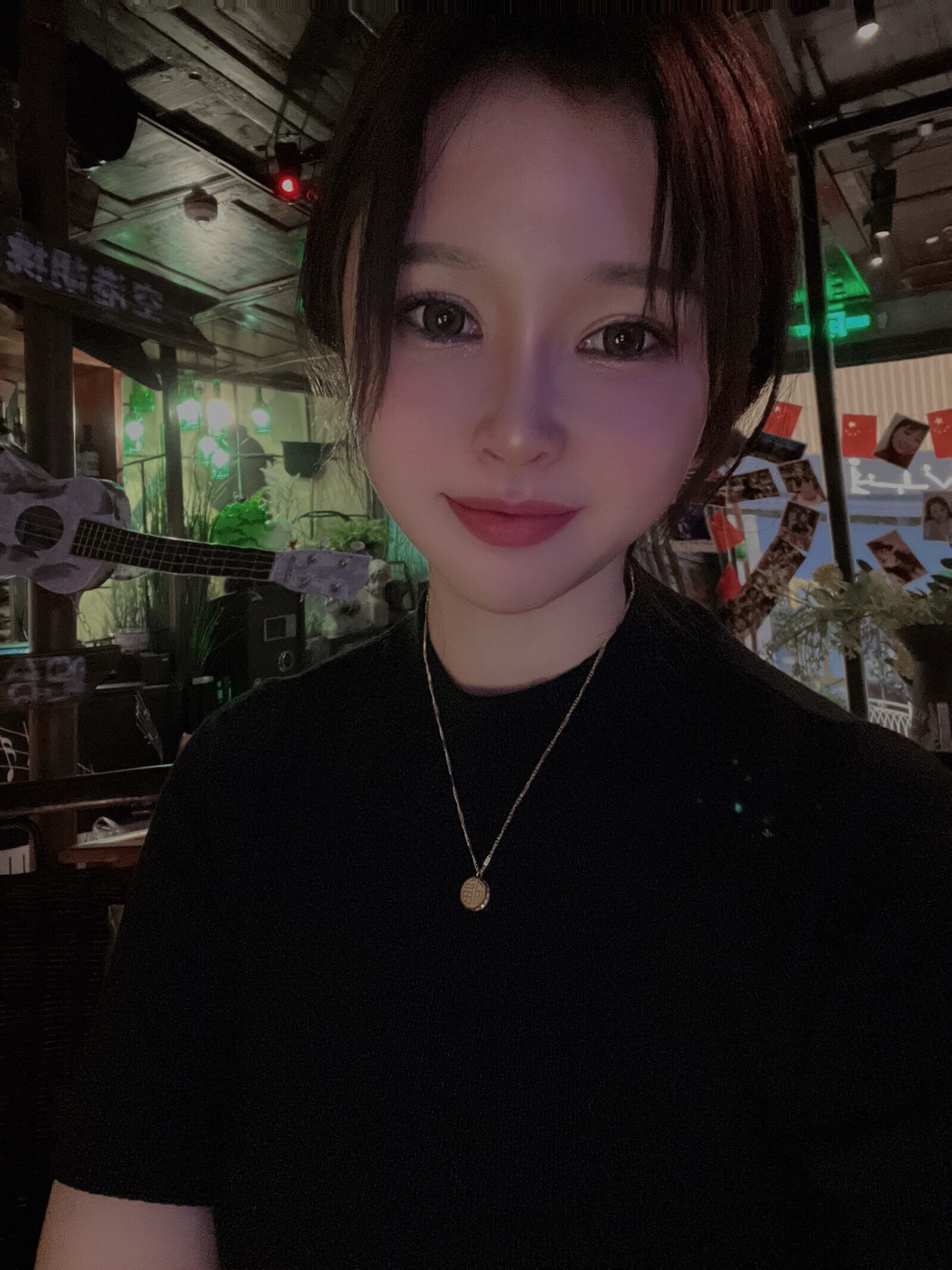 津南00后小薇凉