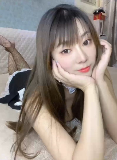 刚到武汉的嫩妹子