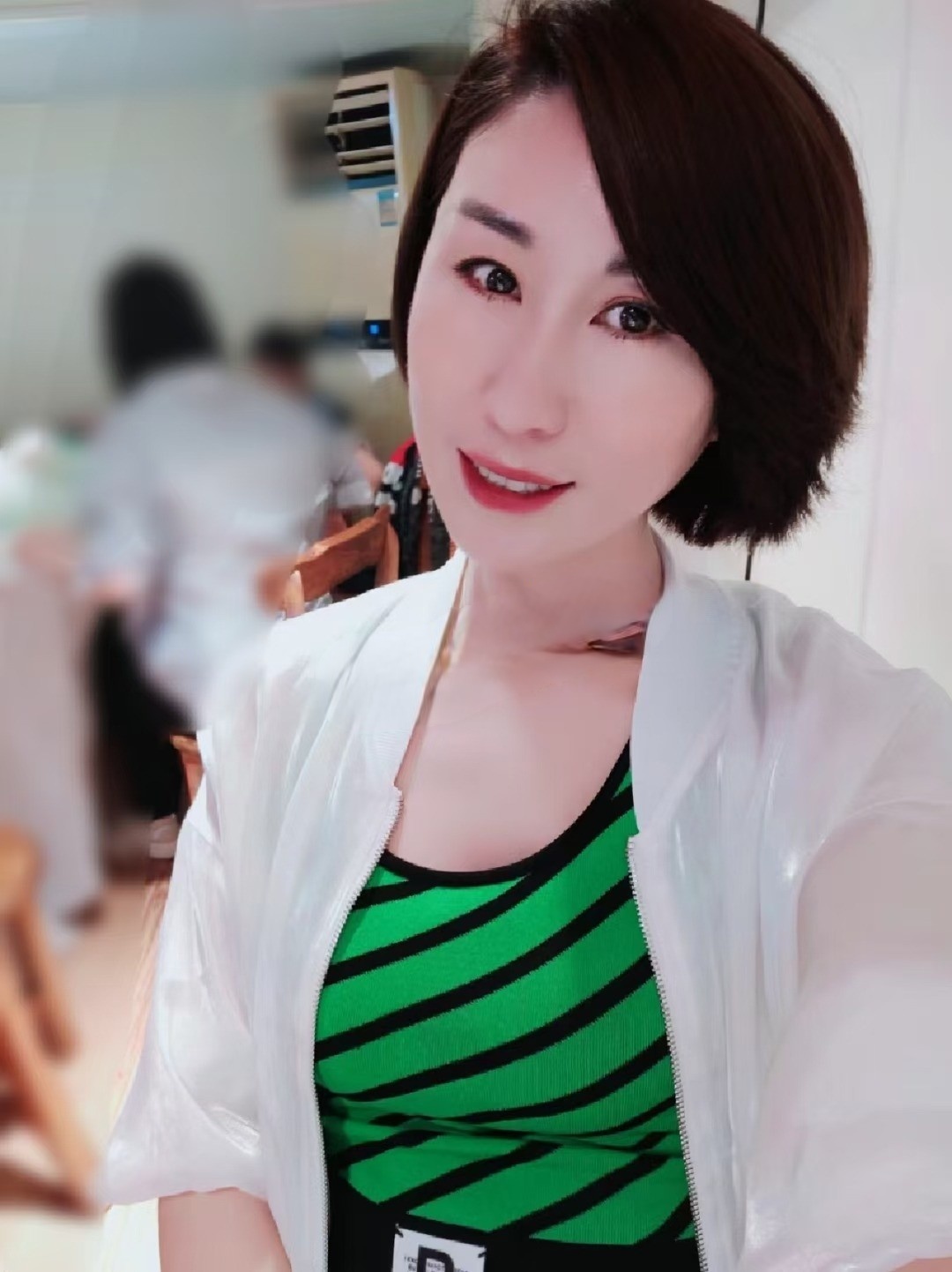 秦淮斯亚附近内蒙古妹子伊凡