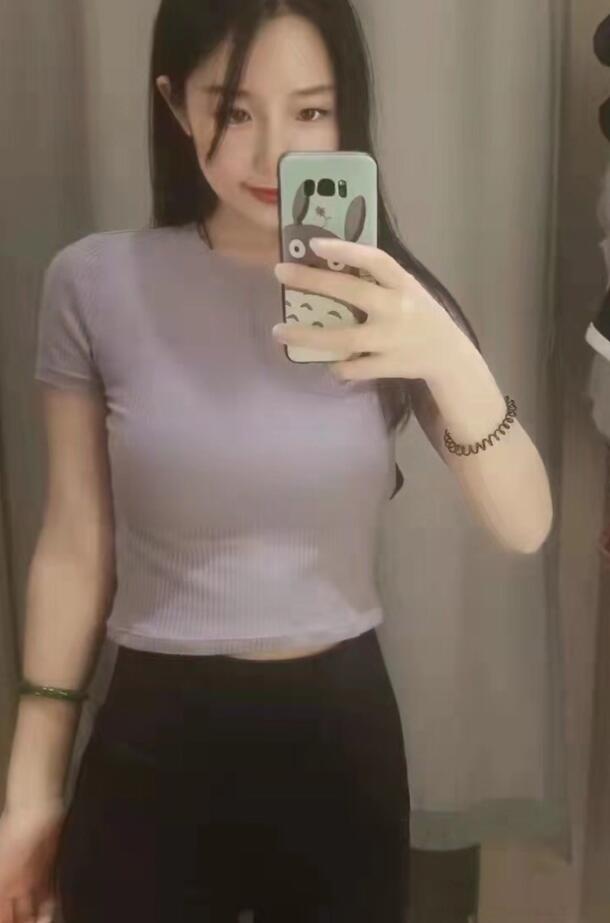 小黑丝可欣