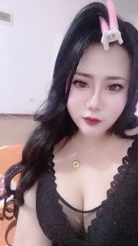 惠城大奶牛妹子