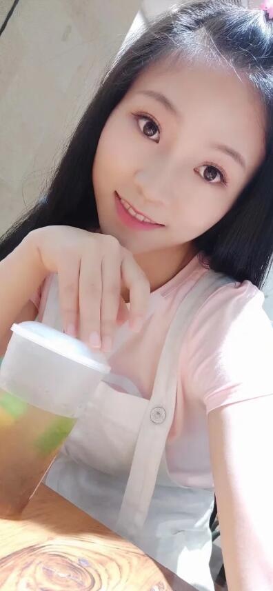 口活不错的美妞
