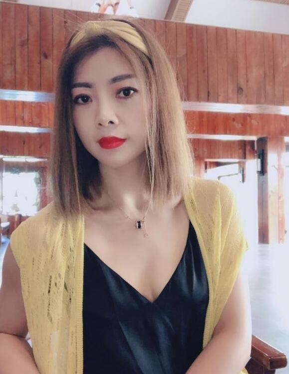 西山区瑜伽小姐姐兼职