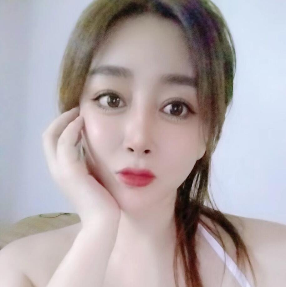 宝山大胸妹