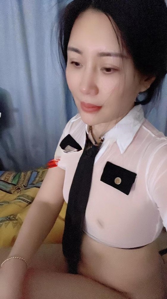 体验高性价比单身少妇