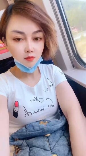布吉街美少妇小雯