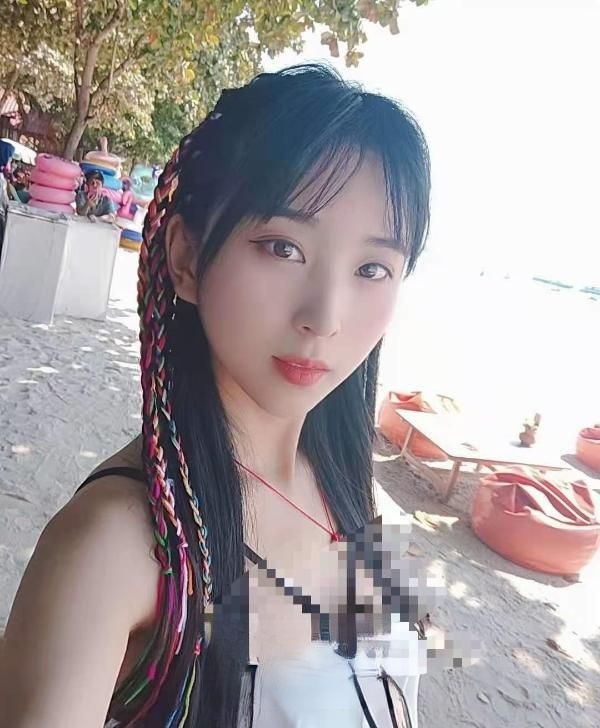 东晓南颜值担当艺馨