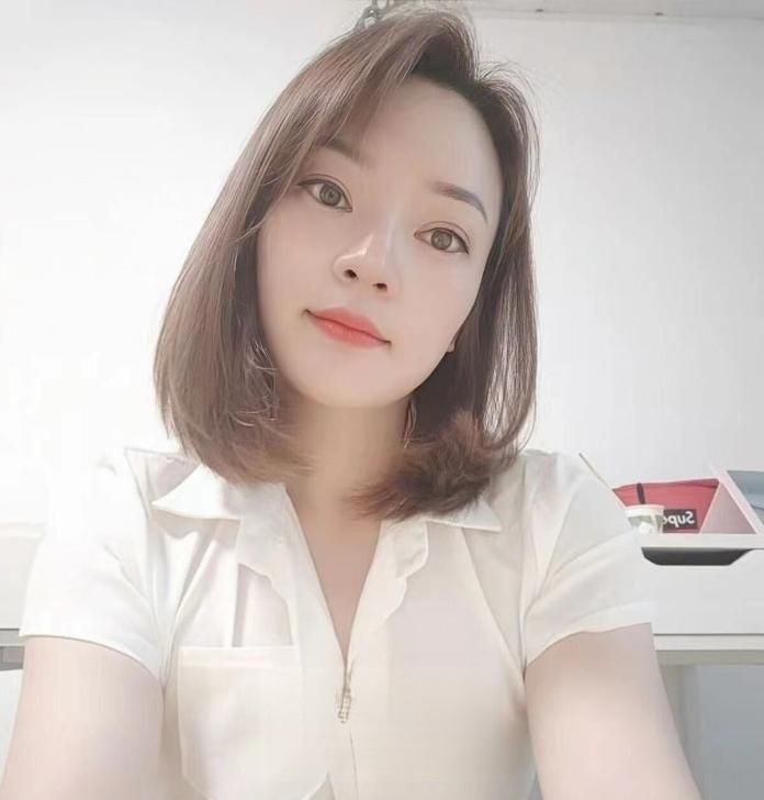服务系大胸莹莹