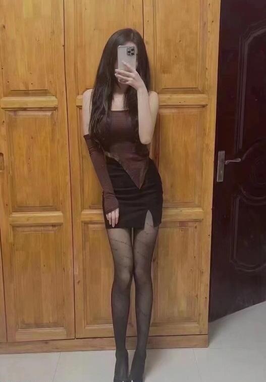 官渡丝袜性感妹子