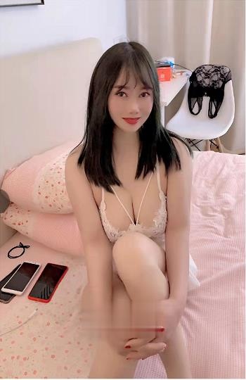大胸小姐姐花样多