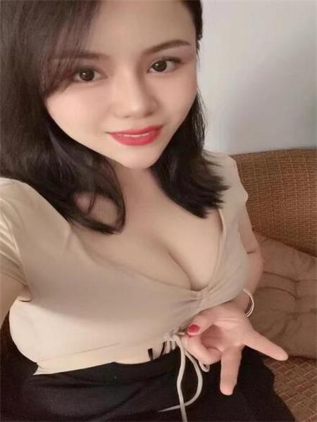 贵阳北站梦想城少妇