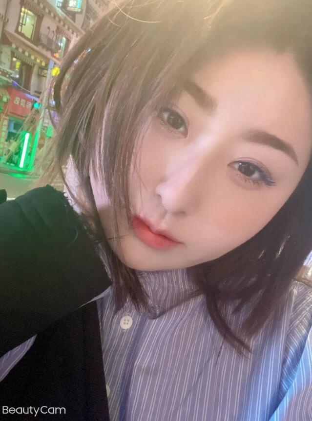 压箱底的美女薇薇