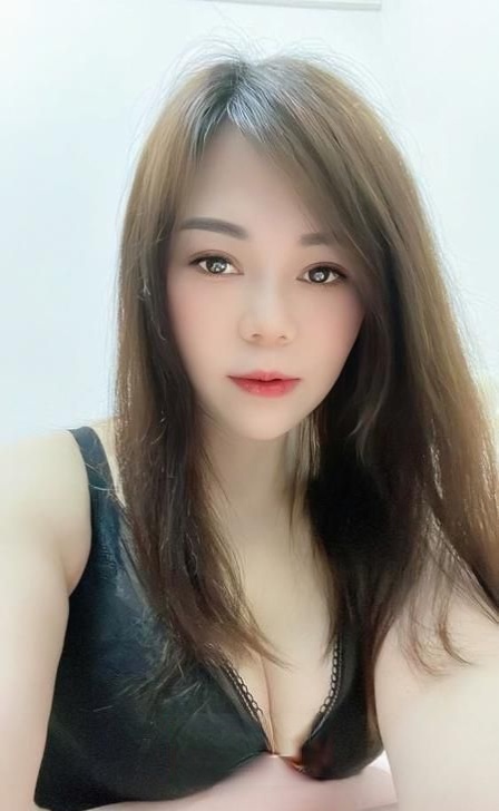 成都丰满巨乳兼职少妇