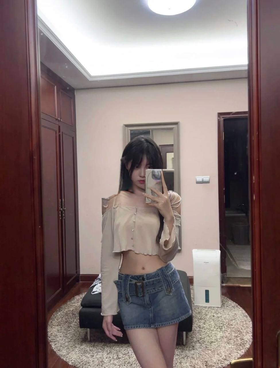 三点粉嫩的上门妹子