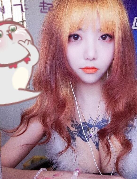 可后入的大奶妹