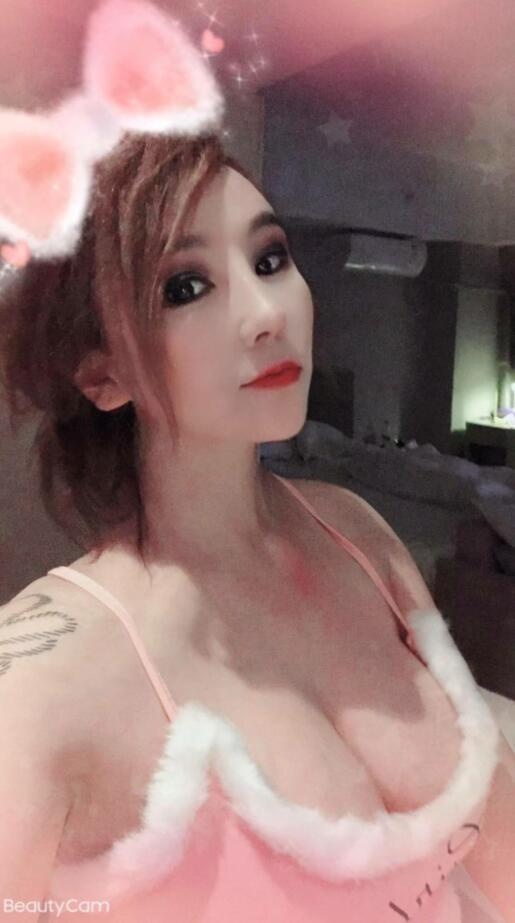 夫子庙大胸妹妹