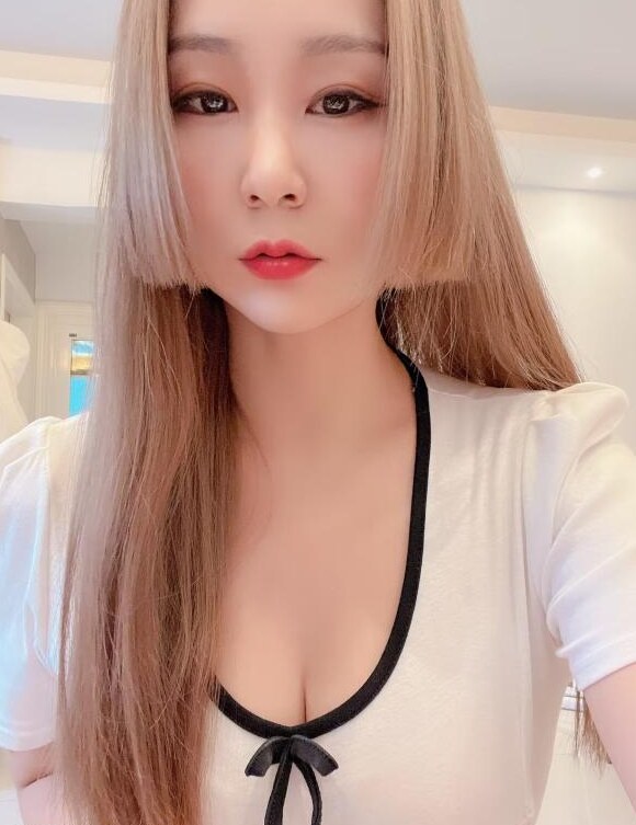徐东有感觉的大奶