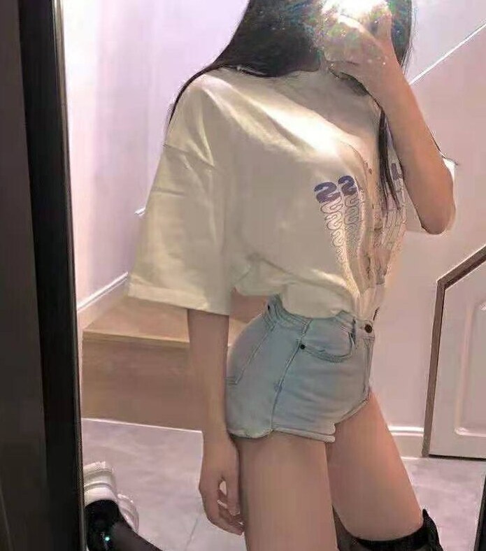 大连很娇小的小姐姐