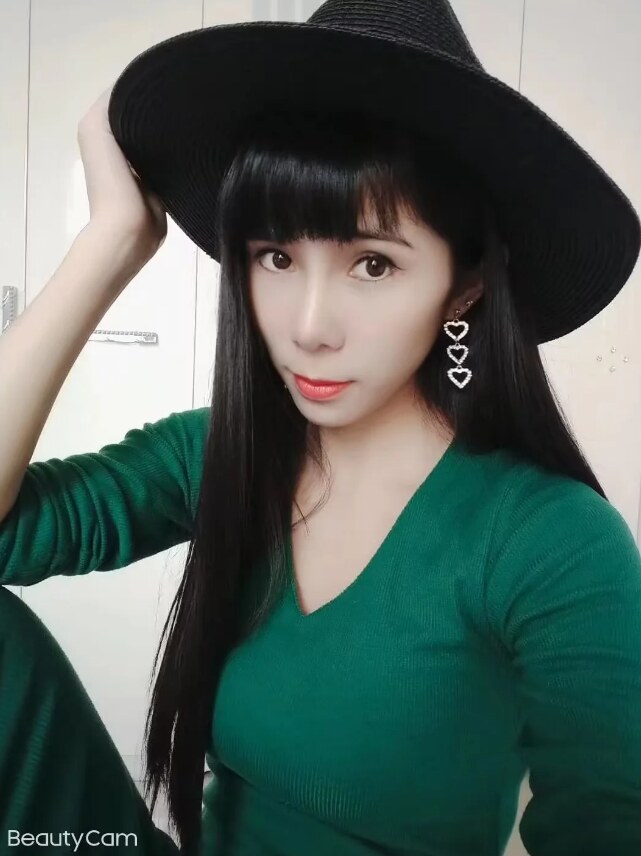 少数民族妹子汉口薇薇