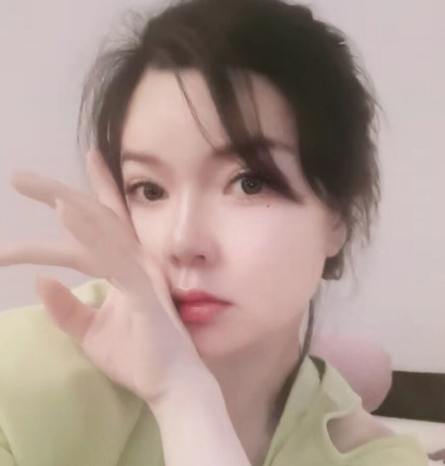 温柔邻家服务型小妹