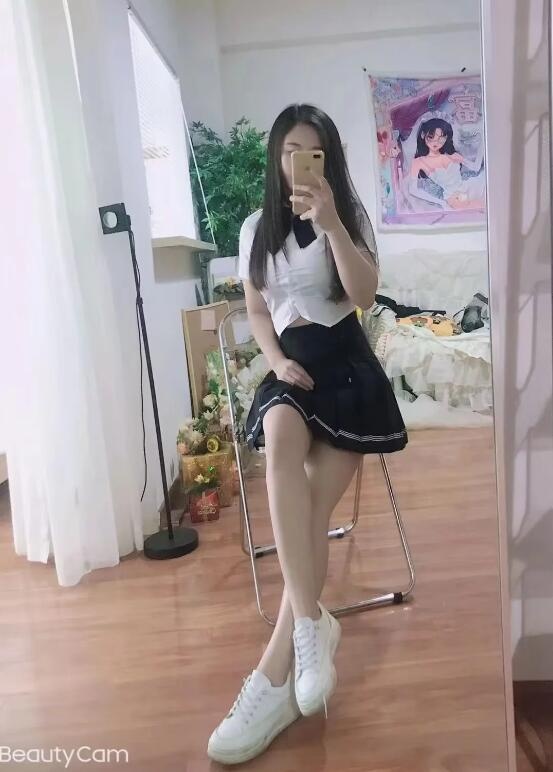 汉街小姐姐人美波大