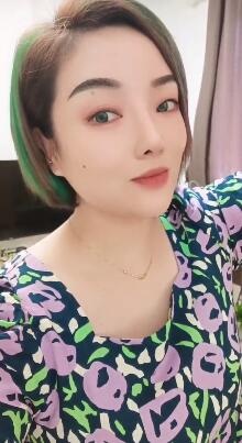 徐汇三通小姐姐