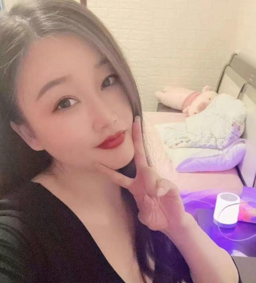 宝龙城体验花背少妇