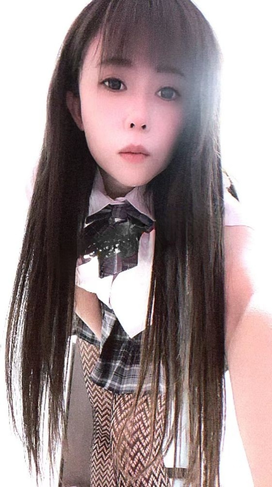 公益西桥黑长直纯淑女