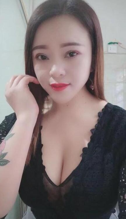 不错的泻火熟女