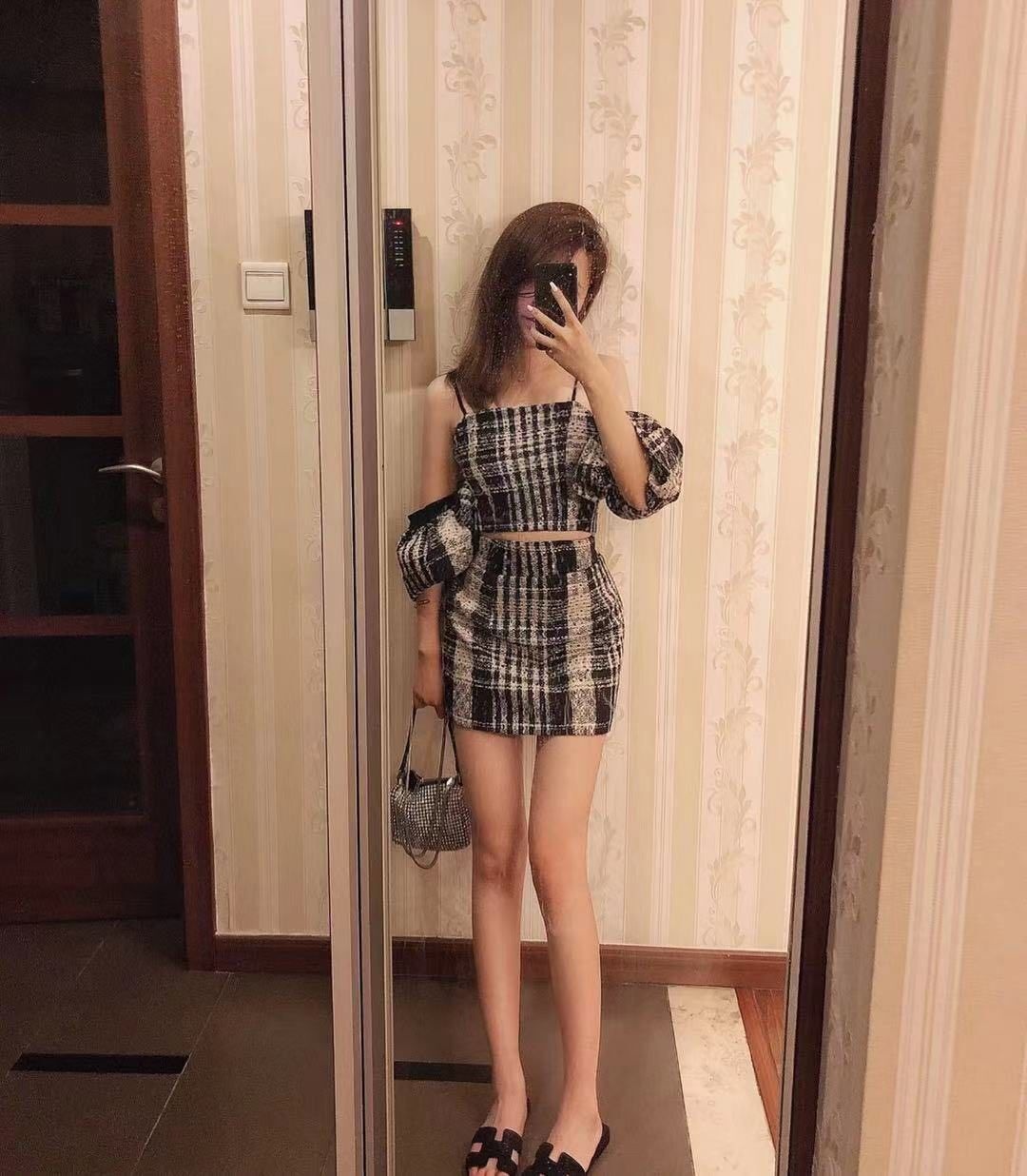 卫东区大奶妹