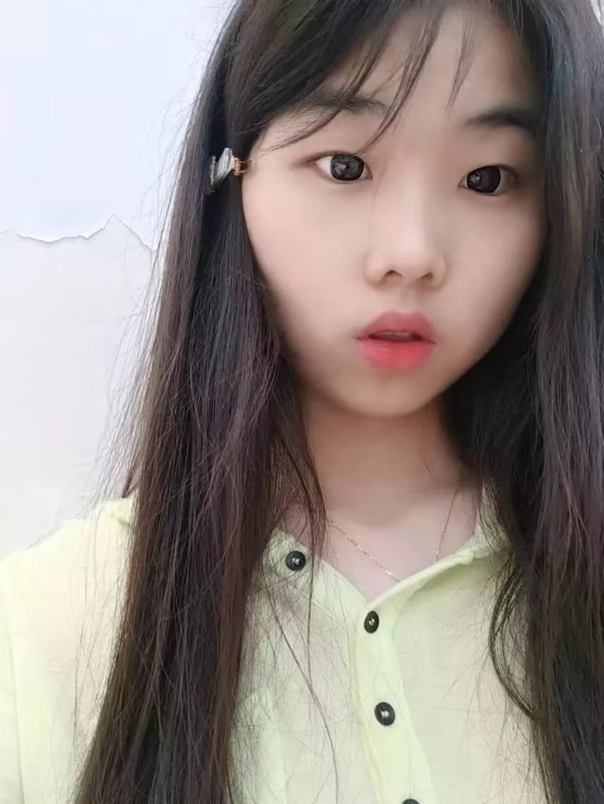 一个超级年轻的学生妹子兼职