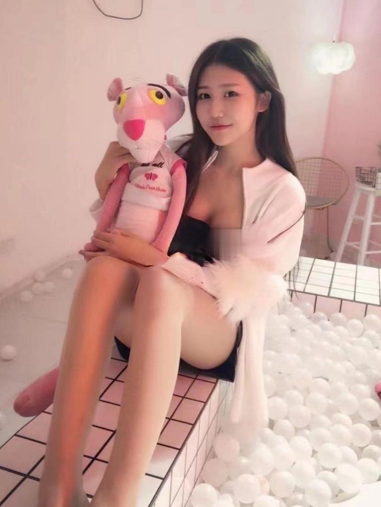 天河A四腰小可