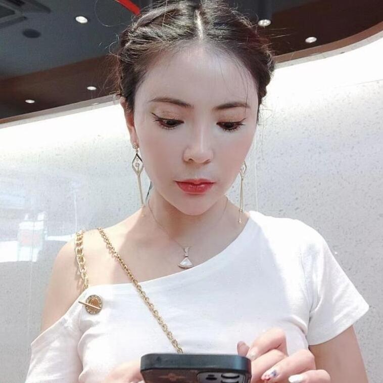 体验双飞杨洋枫叶