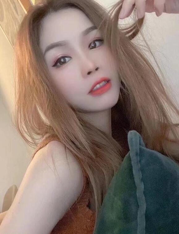 舌吻广西妹朵儿