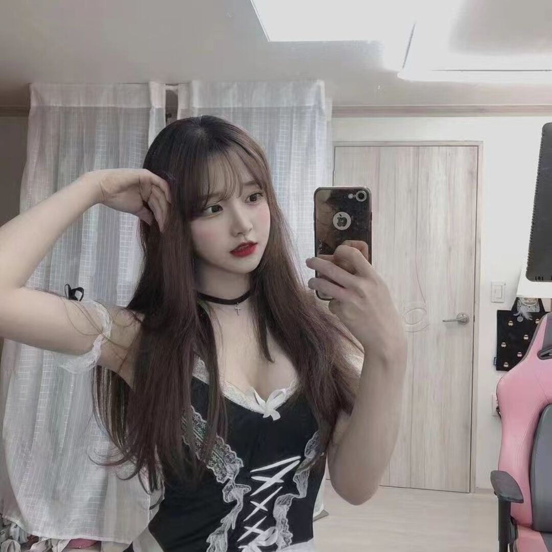 刚下海的00后小姐姐