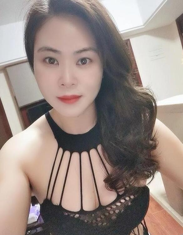 熟女梦秋大长腿