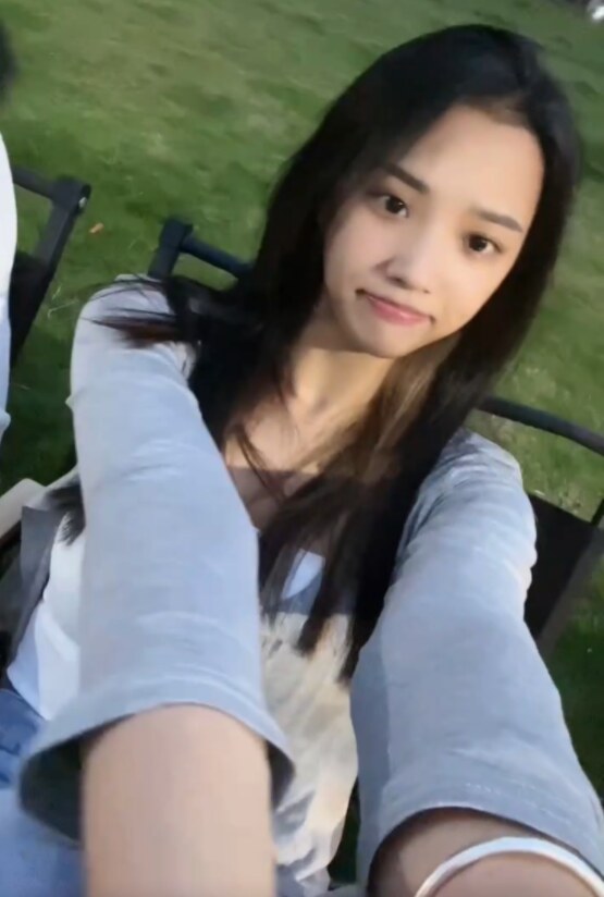 不错的嫩妹