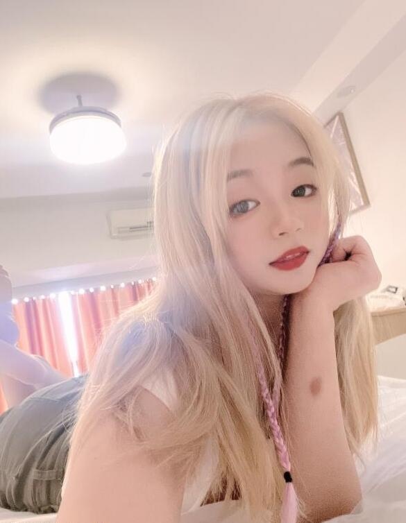 天河小萌妹周周