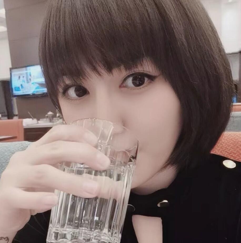 体验年轻三通妹子