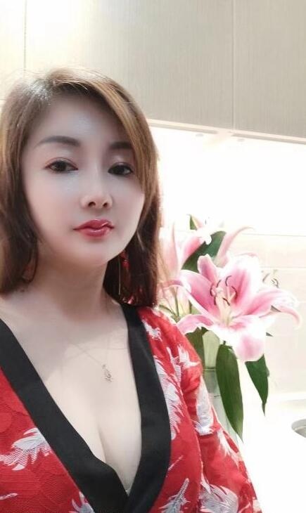 大波女服务风骚