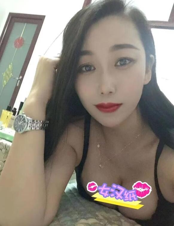 大胸漂亮少妇