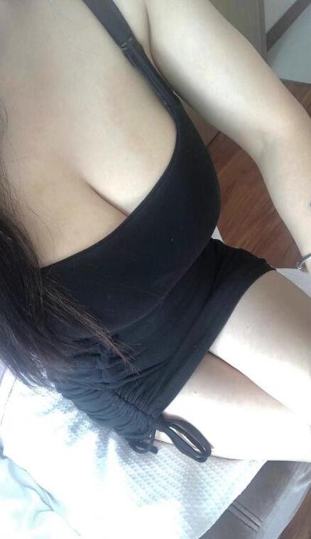 大奶梦心少妇