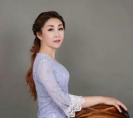 青山悠悠。巨乳少妇
