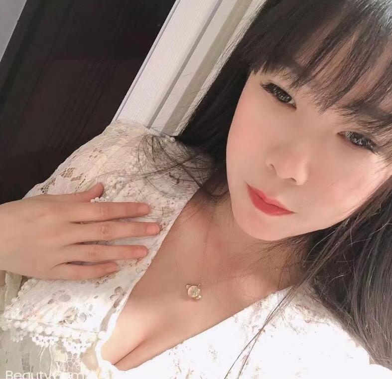 服务系小姐妹妖妖