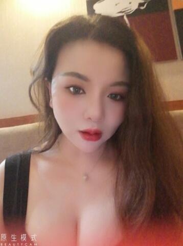 呼市大胸妹子